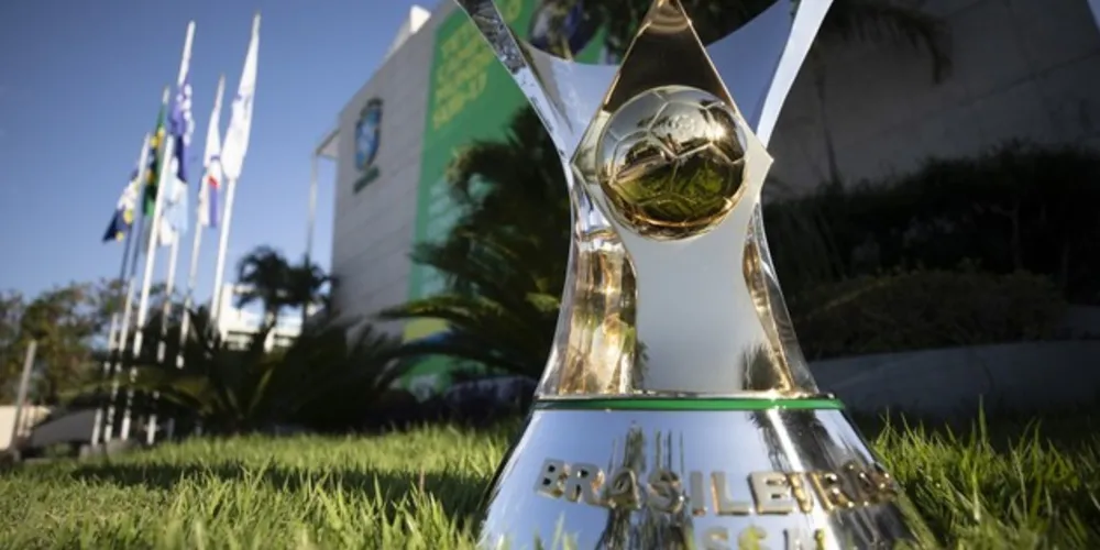 A fórmula de disputa seria com os 20 clubes divididos em dois grupos de dez