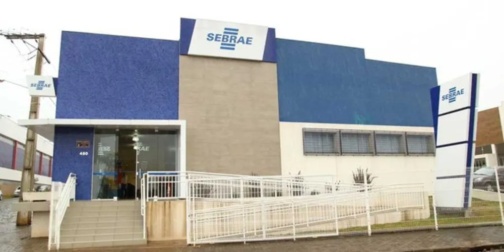 Documento reúne informações de bancos públicos e privados, além de cooperativas e Fomento Paraná