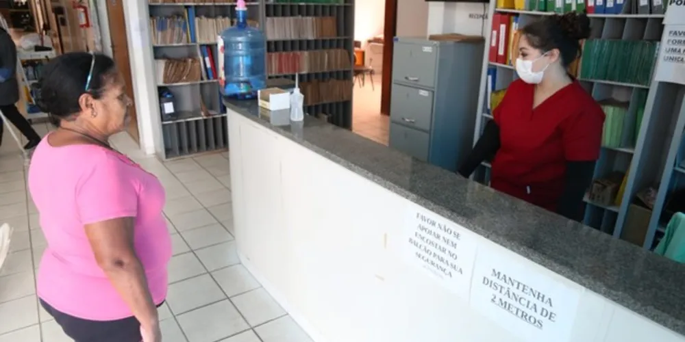 As pessoas com sintomas respiratórios serão atendidas, triadas, avaliadas pelo profissional médico e se necessário encaminhadas para serviço hospitalar