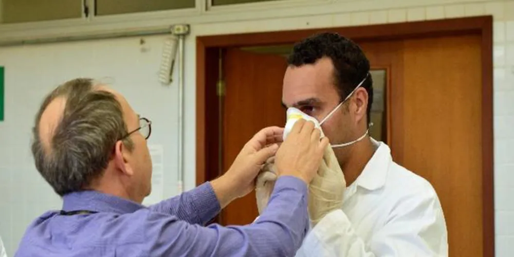 Estudo verificou possíveis alterações sofridas em máscaras N95 e PFF2-S após esterilização. Testes foram feitos pela UTFPR de Medianeira. 