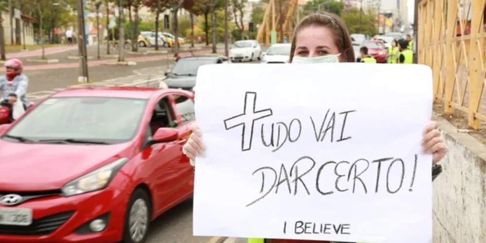 Ação do grupo de jovens Rabone, da ICP, combateu o medo que as pessoas estão sentindo com o Coronavírus por uma palavra de ânimo