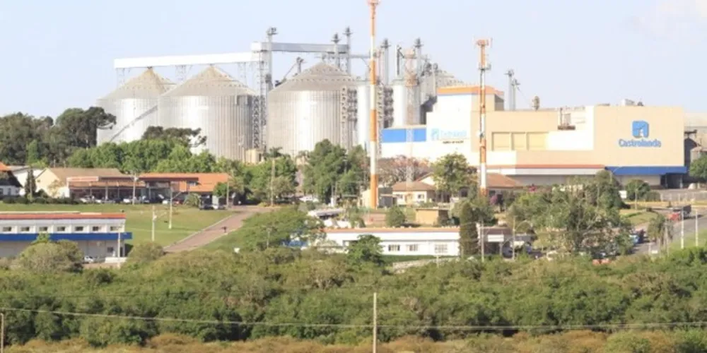 Cooperativa tem mais de 3,5 mil funcionários nos estados do Paraná e São Paulo