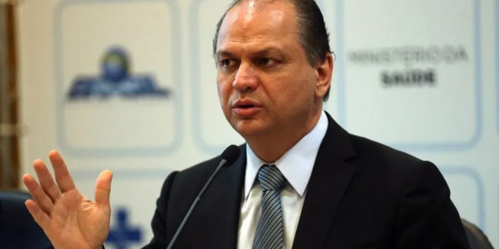 Deputado federal apresentou sintomas na sexta-feira e teste confirmou contágio pelo novo coronavírus