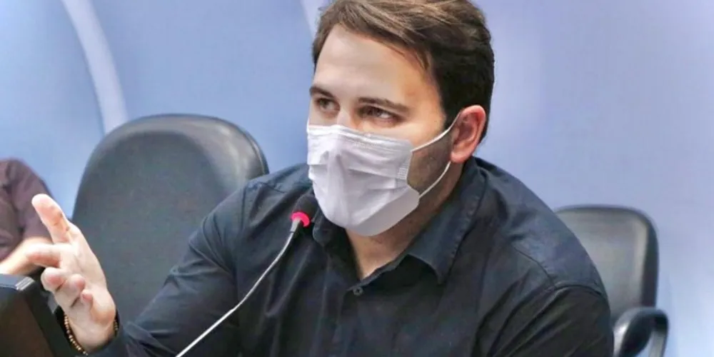 Imagem ilustrativa da imagem Vereador de PG quer buracos reparados ou desconto no IPTU