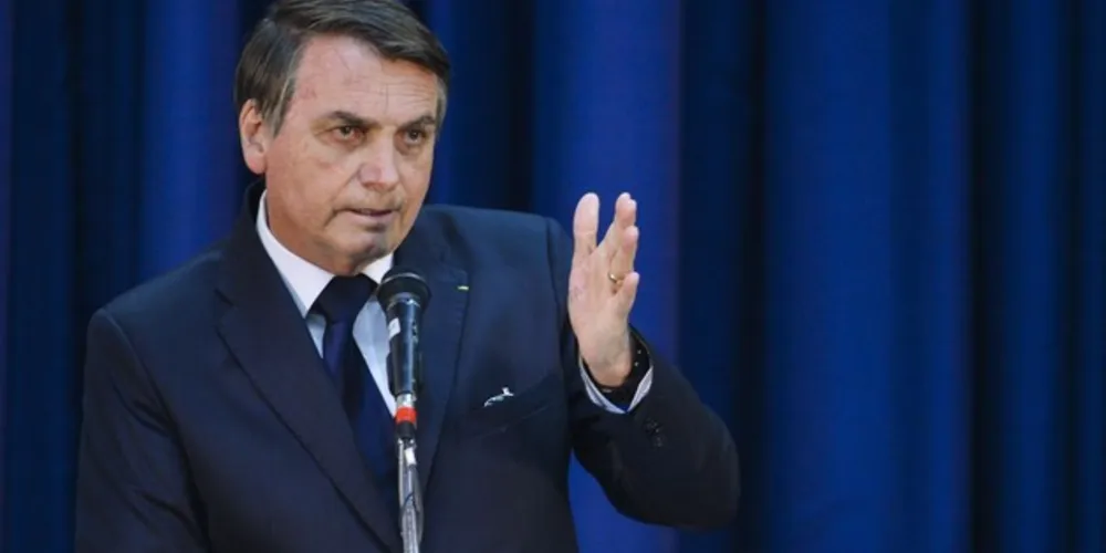 Imagem ilustrativa da imagem 'E daí? Quer que eu faça o quê?', diz Bolsonaro sobre mortes