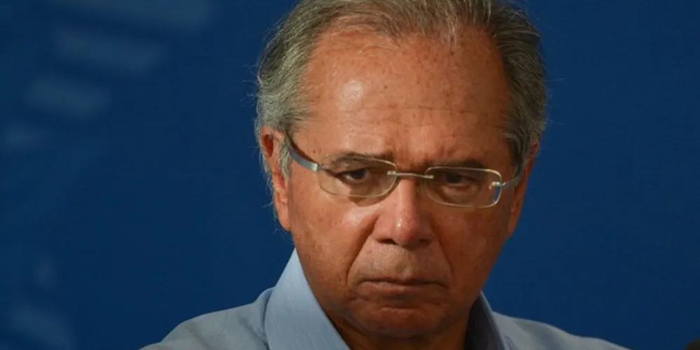 O ministro disse que esse dinheiro "não pode virar aumento de salário"