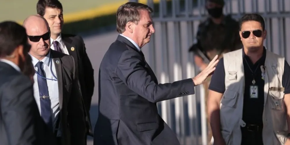 Imagem ilustrativa da imagem Bolsonaro diz que nomeia na segunda novo diretor da PF
