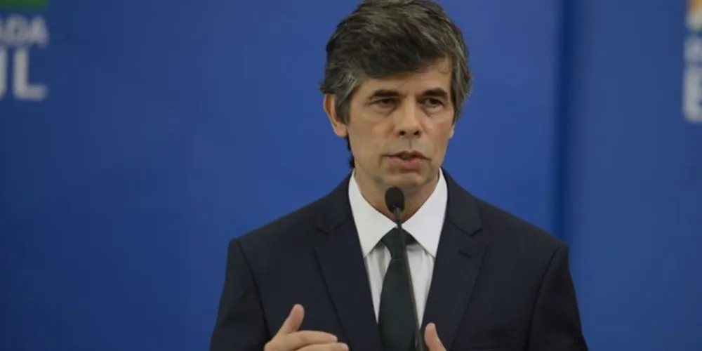 Ministro da Saúde está em Manaus para reunião com governo local