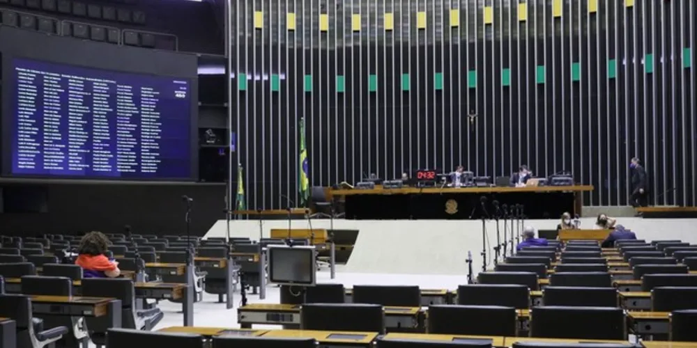Pela proposta, serão repassados R$ 60 bilhões em quatro parcelas mensais