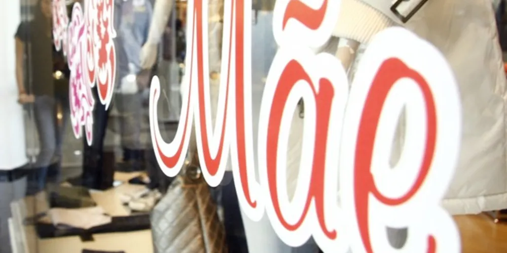 Vendas devem cair nas lojas de rua e shoppings no município