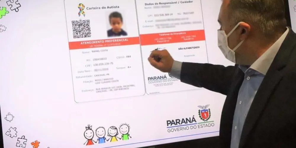 A partir desta quarta-feira (06) todos os paranaenses com Transtorno do Espectro Autista podem solicitar gratuitamente, pela internet, a Carteira de Identificação da Pessoa com Transtorno do Espectro Autista