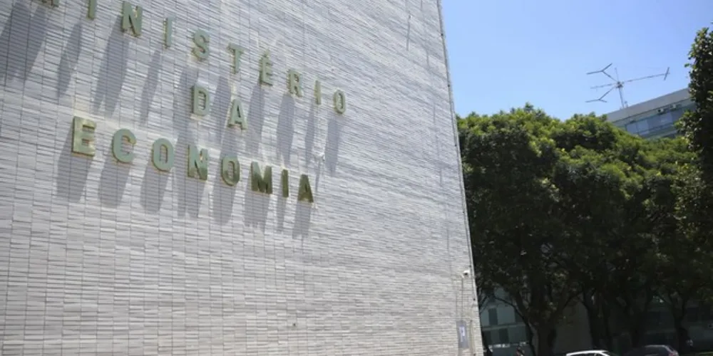 Decreto Federal do Pregão Eletrônico  estabelece que todos os órgãos públicos façam as suas compras pela internet