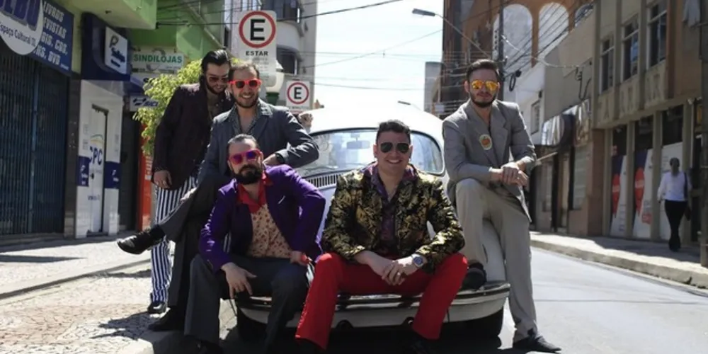 Banda é formada por Julio, Danilo, Alain, Giovanni e Kairo