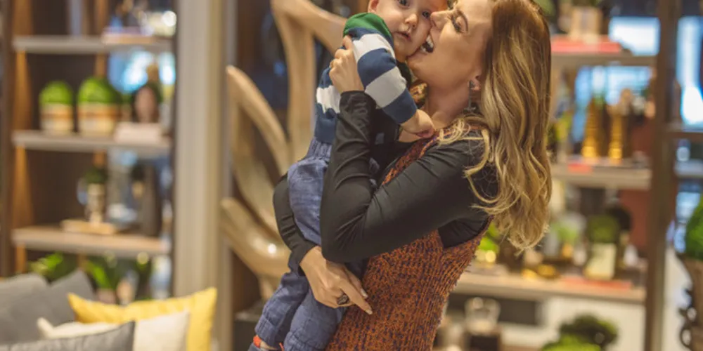 Raquel Horst e seu filho Felipe Augusto Horst Filho