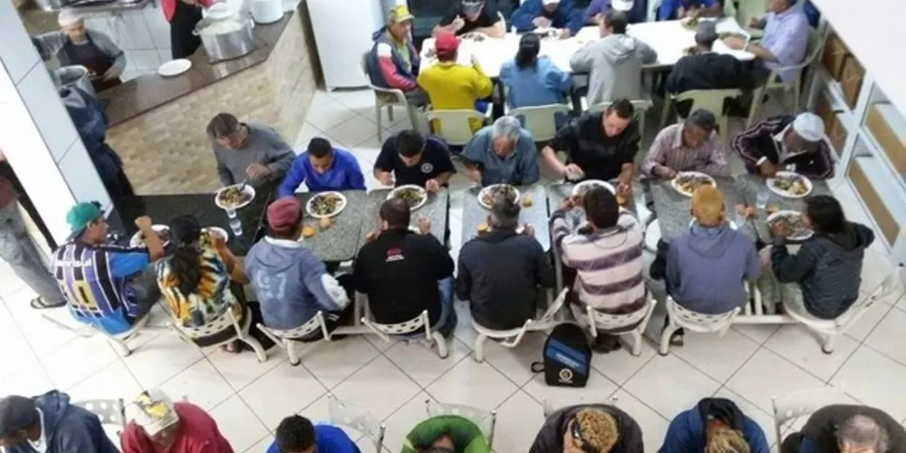 Instituição realiza atendimento de cidadãos em situação de rua