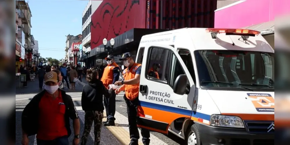 Consequências do descumprimento desta identificação, configura como crime de desobediência, previsto no Artigo 330 do Código Penal