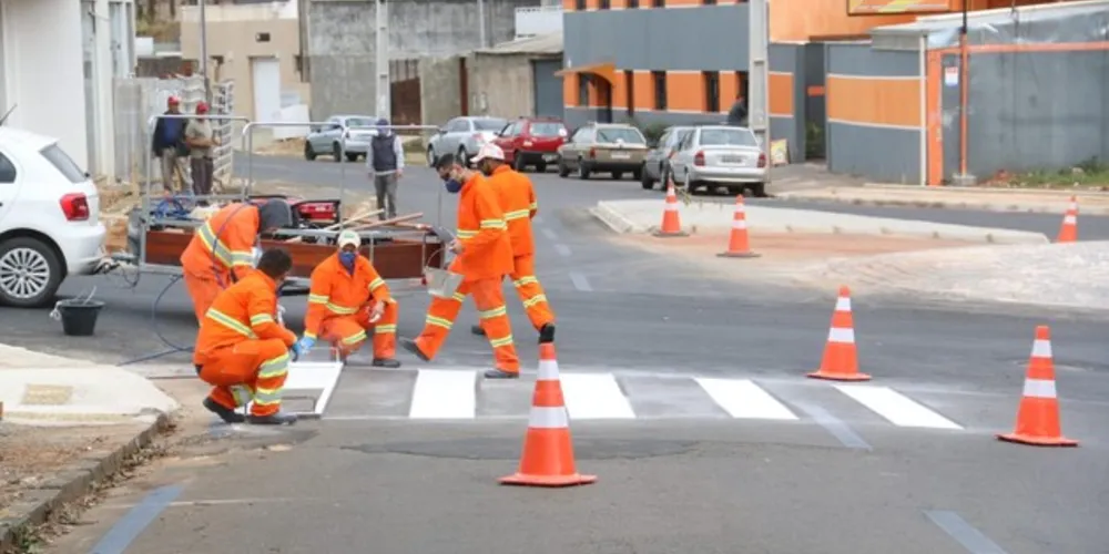 Com a conclusão dos trabalhos, ruas passarão a ter nova configuração, fluindo em sentido inverso