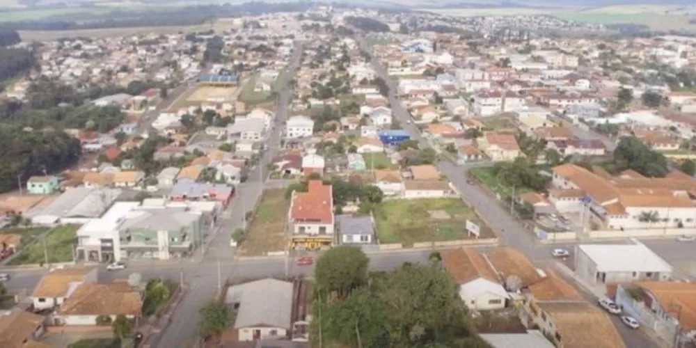 Medida visa conter o contágio pelo novo coronavírus. O município já conta com 14 casos confirmados