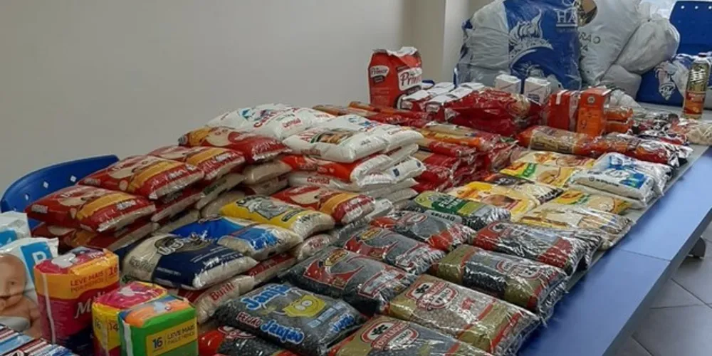 Arrecadação de alimentos e produtos de higiene será entregue para instituições de caridade da região