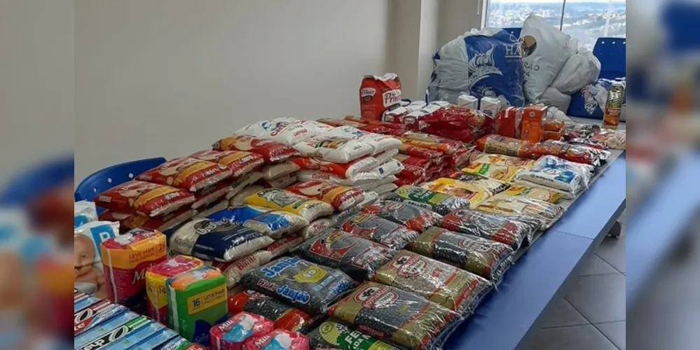 Arrecadação de alimentos e produtos de higiene será entregue para instituições de caridade da região