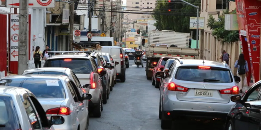 Pessoas com idade entre 30 e 39 anos lideram em contaminações em PG
