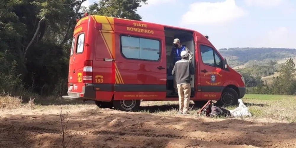 Homem foi encontrado em uma região de mata
