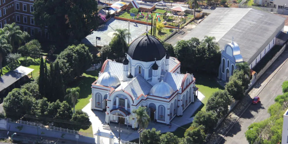 Imagem ilustrativa da imagem Prudentópolis isola 90 pessoas após balada da Covid