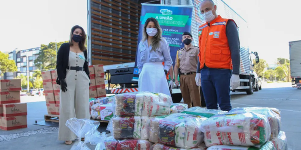 Lançada nesta segunda-feira (18) pelo Governo do Estado, a campanha Cesta Solidária Paraná busca arrecadar alimentos que serão distribuídos em diferentes cidades do Estado.