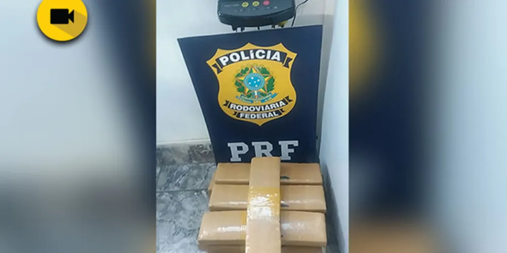 Imagem ilustrativa da imagem Passageiro em carro de app é flagrado com 10kg de maconha