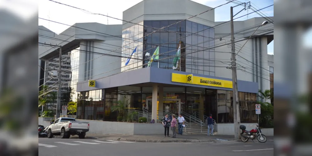 Imagem ilustrativa da imagem Receita Federal irá restituir R$ 7,8 mi neste mês na região