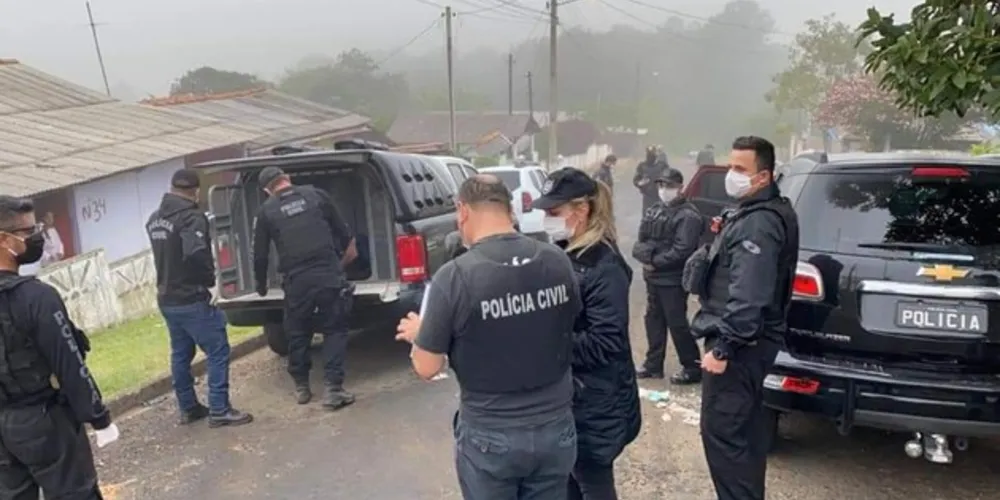 A Policia Civil ressalta que foi indispensável a colaboração da população, que através de denúncias possibilitou a rápida elucidação do caso.