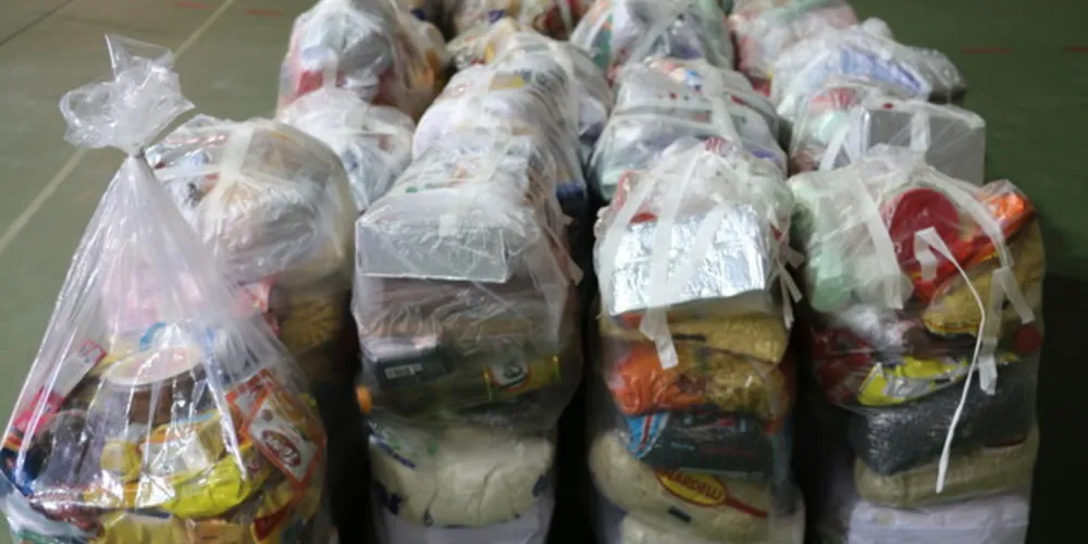 Alimentos são comprados com recursos da Prefeitura, doações da população e iniciativa privada