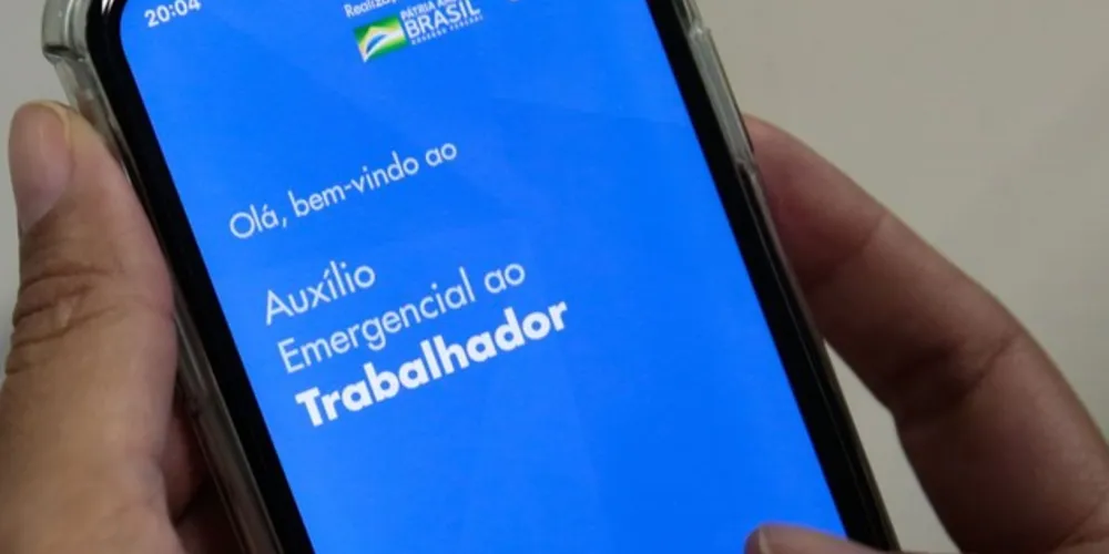 No total, 55,1 milhões de pessoas receberam a primeira parcela