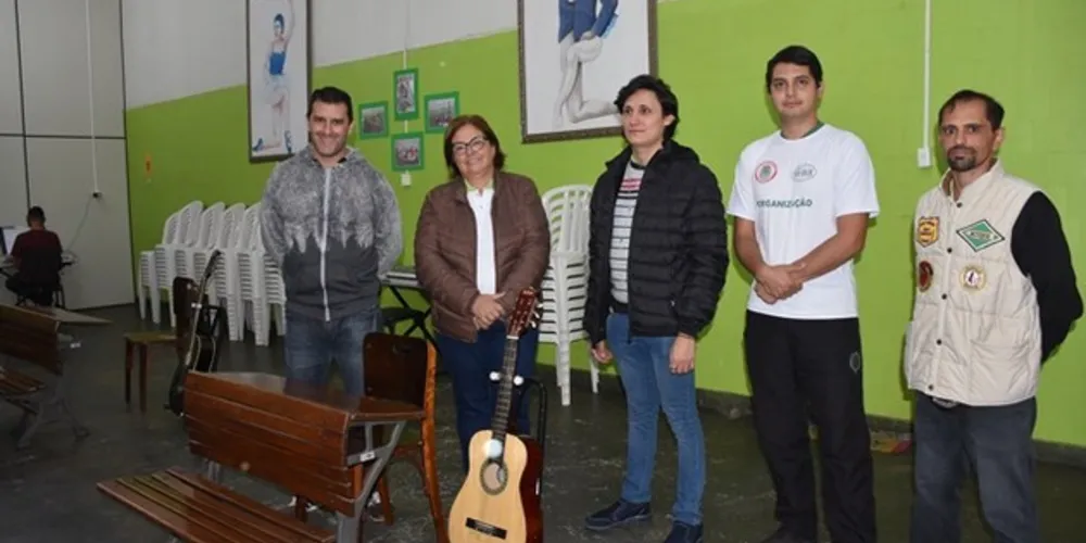 Normalmente na escola municipal de música local ocorrem as oficinas gratuitas de Violão, Acordeon, Canto, Teclado, Trompete e Flauta