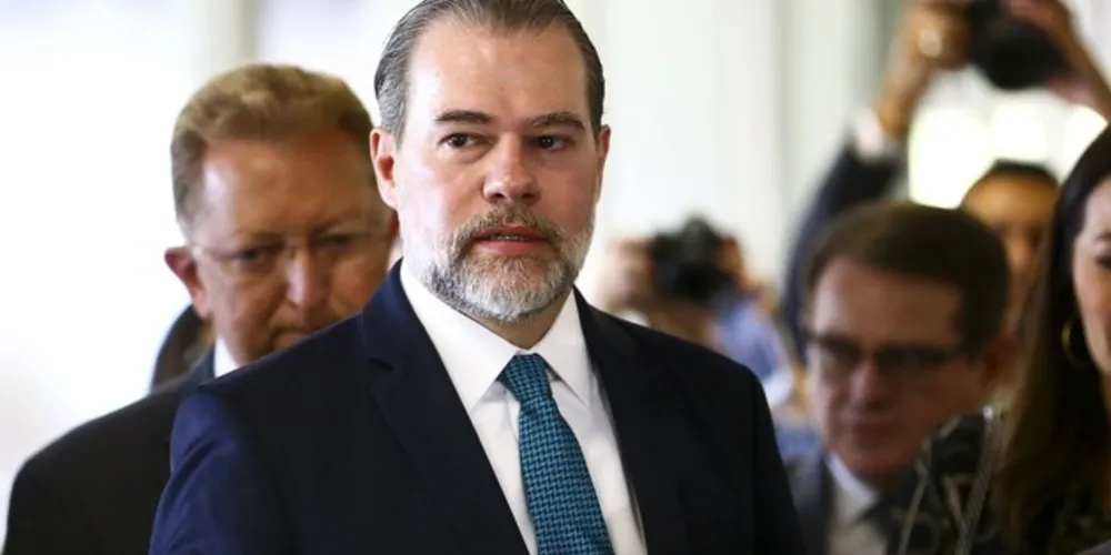 Toffoli foi internado no sábado (23) para uma drenagem de abscesso
