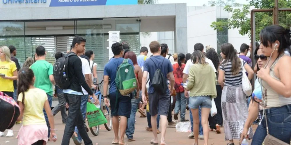 Pesquisa detalha o pagamento de mensalidades no ensino superior particular
