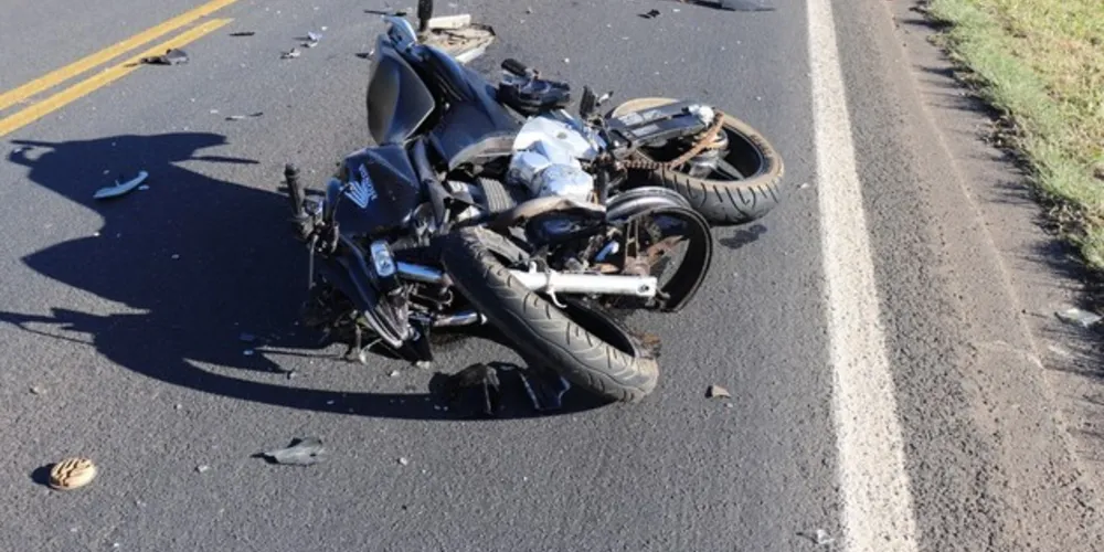 Imagem ilustrativa da imagem Mulher morre após batida frontal na PR-092 em Arapoti