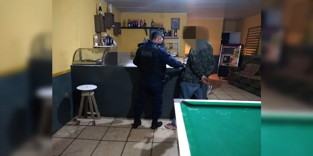 Homem acabou preso após abordagem