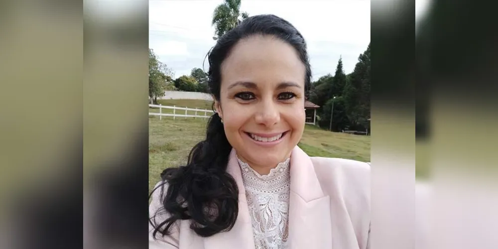 A Diretora das Relações Institucionais do Cescage e Colégio Vila Militar Cescage, Prof. Dra. Érika Zanoni Fagundes Cunha é a autora da cartilha