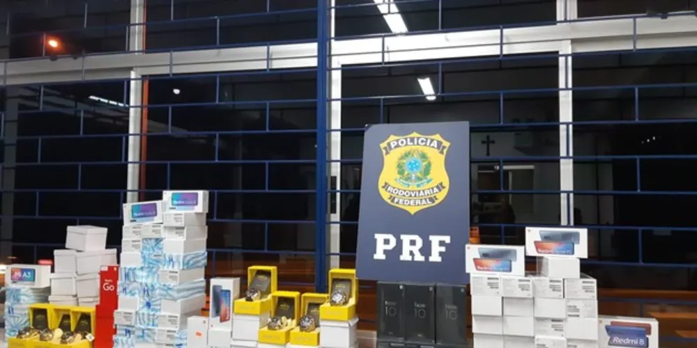 Imagem ilustrativa da imagem PRF apreende drogas e celulares em ônibus na BR-376 em PG