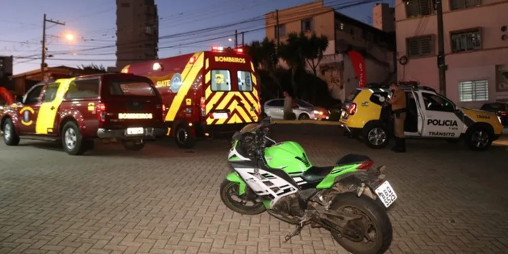 Vítimas foram socorridas por equipes do Corpo de Bombeiros