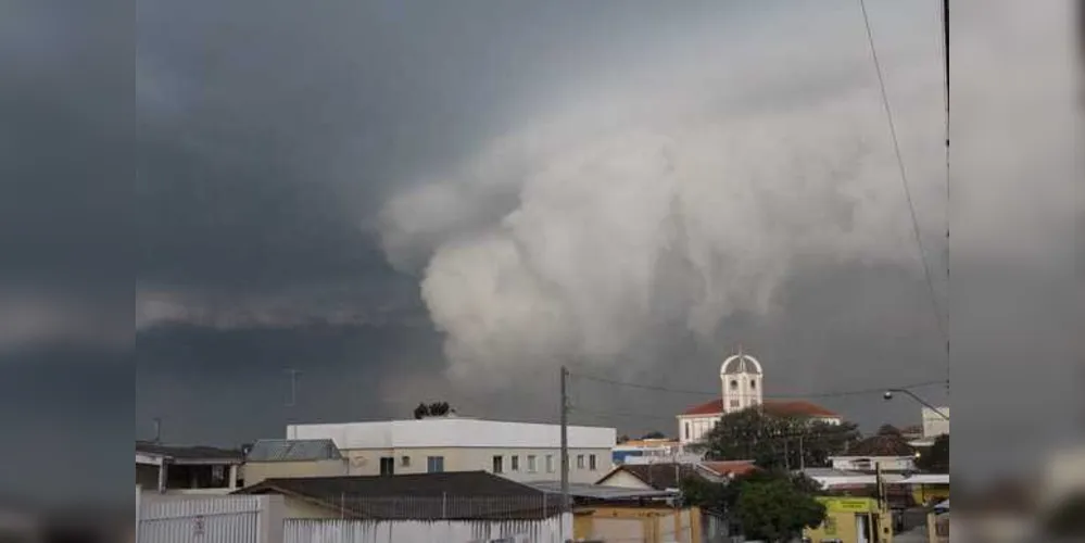 Mês de junho inicia amanhã e com ele deve vir muita água