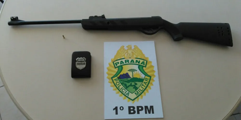 Depois de incitar prática de crimes pelo Facebook, homem foi preso em casa com arma ilegal