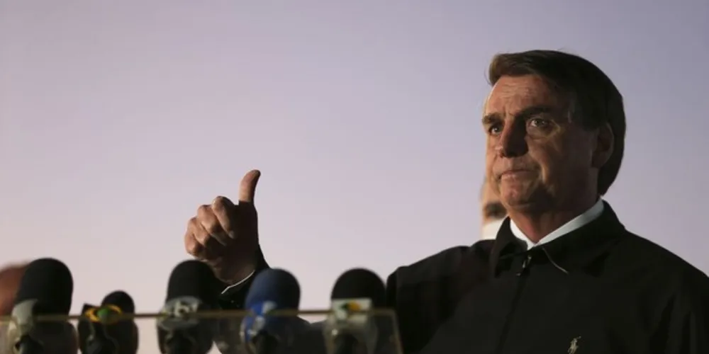 Nesta segunda, seguranças da Presidência encaminharam os apoiadores para uma área interna do Alvorada