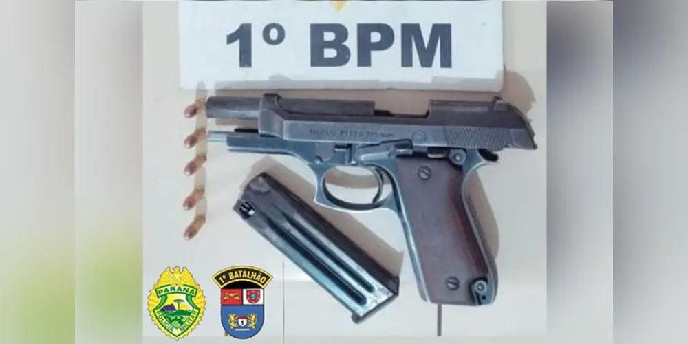 Arma foi apreendida pela Polícia Militar durante perseguição a suspeito em Arapoti