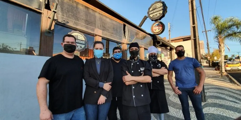 Imagem ilustrativa da imagem Bar.baridade realiza delivery de comida japonesa e drinks