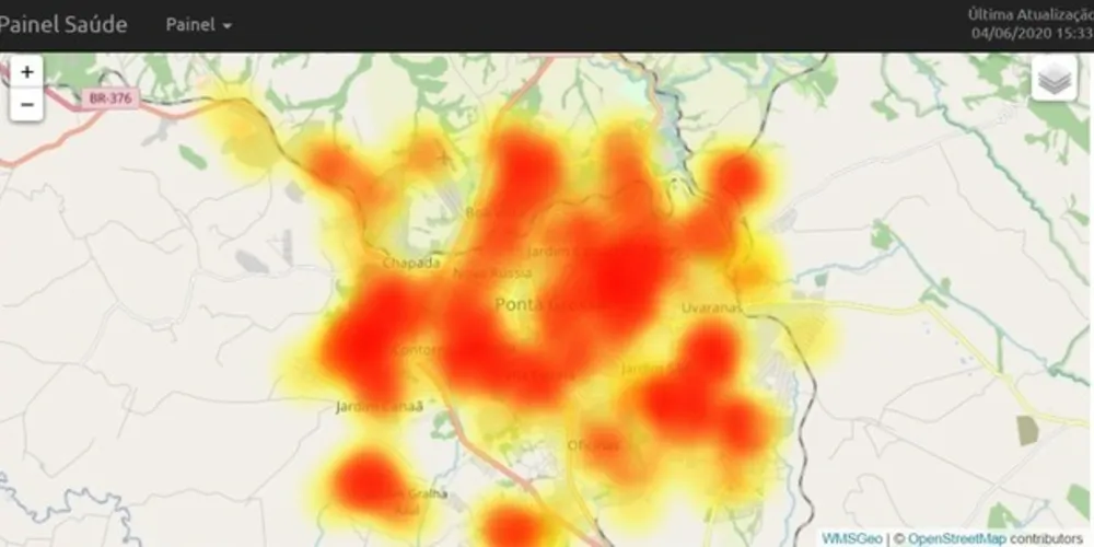  É possível identificar os casos por gênero, idade, e bairro, além de navegar sobre a cidade, pelo mapa que sinaliza os locais em que estão os pacientes.