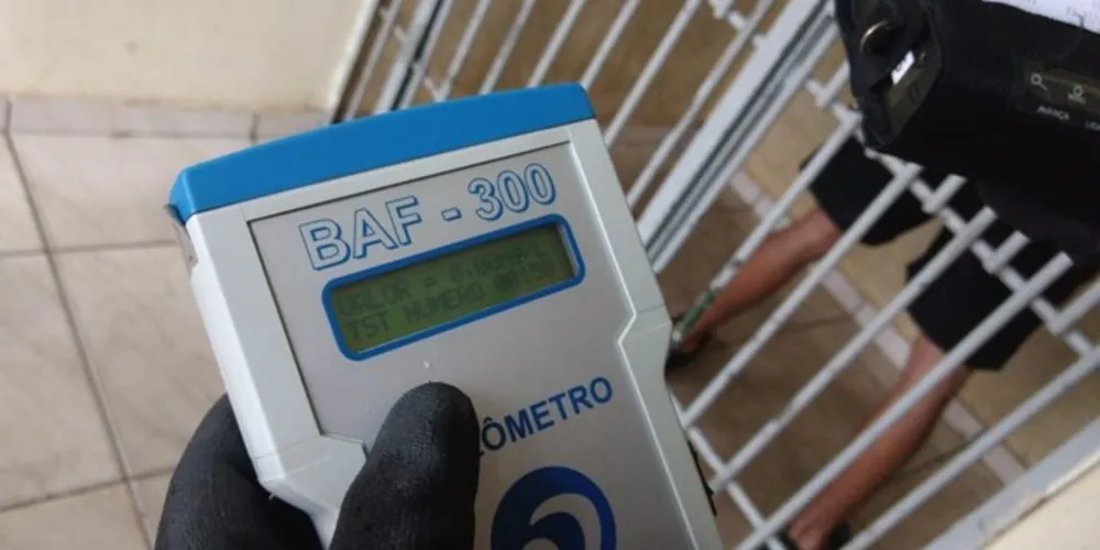 Bafômetro confirmou que motorista envolvido em acidente dirigia bêbado