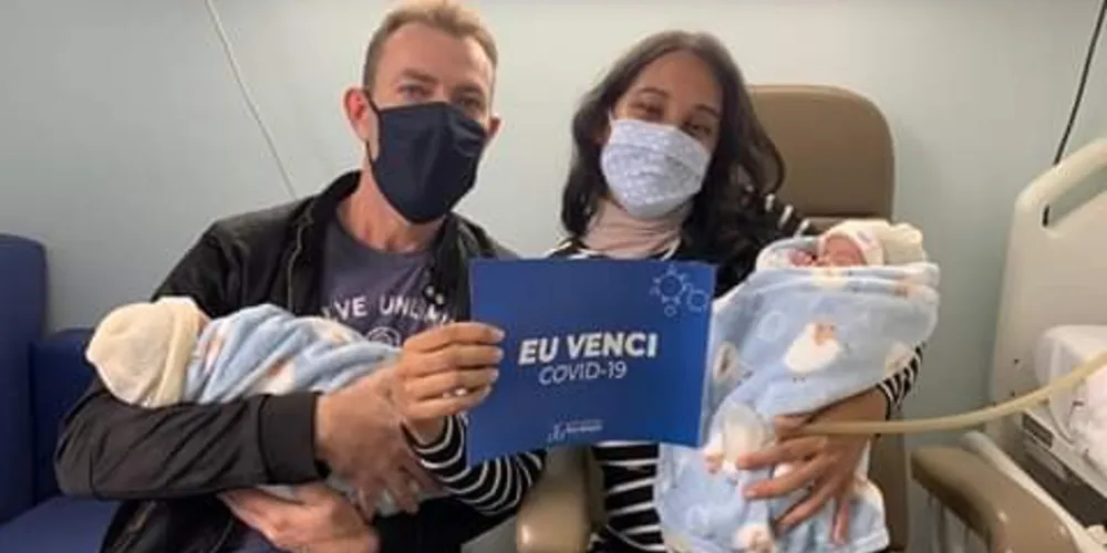 Ana Paula lembra que, durante o tratamento dos bebês na UTI, pedia pela saúde dos gêmeos
