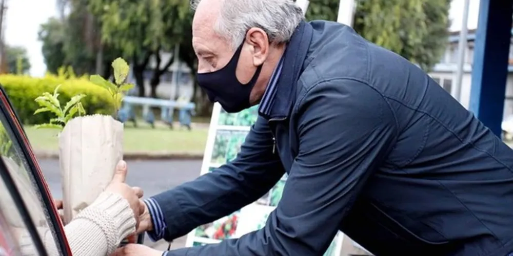 Ação foi realizada no Campus Uvaranas da Universidade Estadual de Ponta Grossa.
